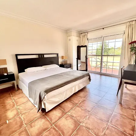 9 Pax Close To Puerto Banus Villa *